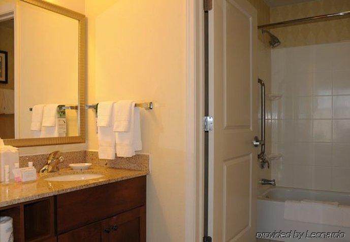 By Marriott North Stone Oak 3*